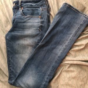 American eagle size 4 long skinny kick jeans